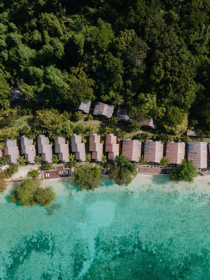 Tunamaya Beach & Spa Resort Tioman Island Kampong Mukut Exteriör bild