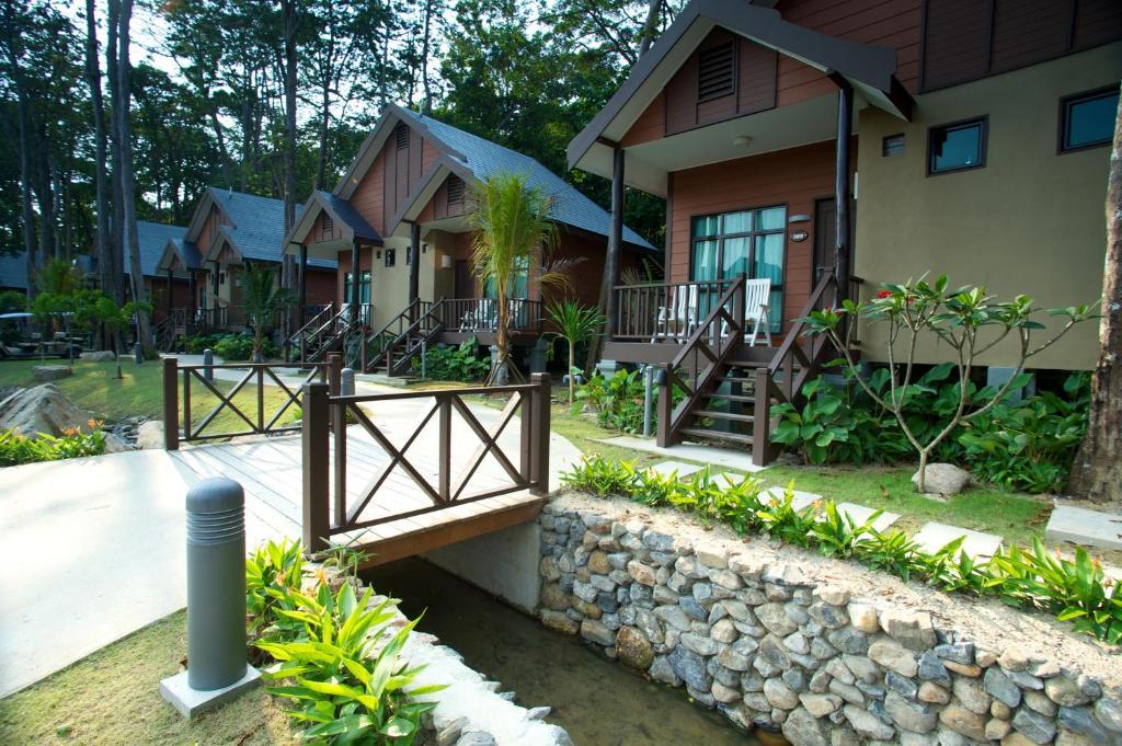 Tunamaya Beach & Spa Resort Tioman Island Kampong Mukut Exteriör bild